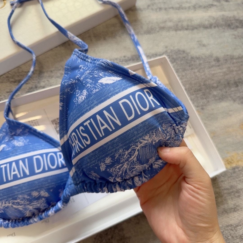 CHRISTIAN DIOR